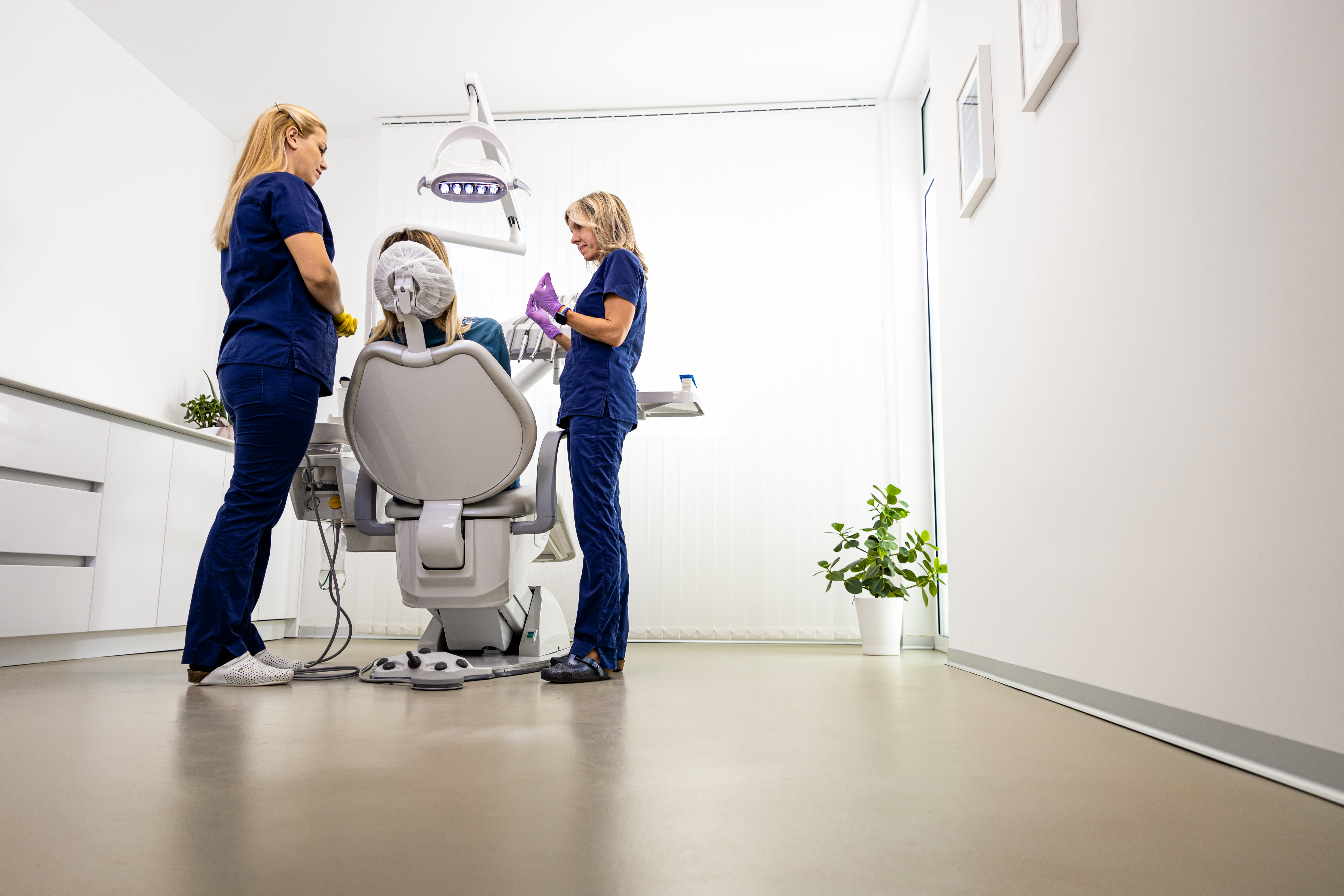 Savremena stomatološka oprema